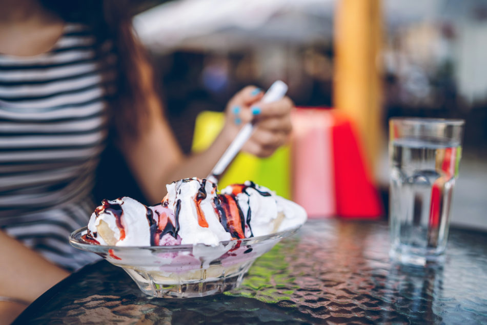 Eating banana split