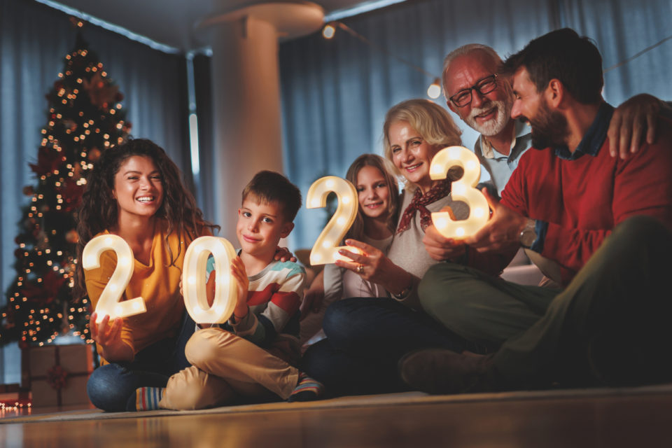 Family celebrating New Years Eve together.